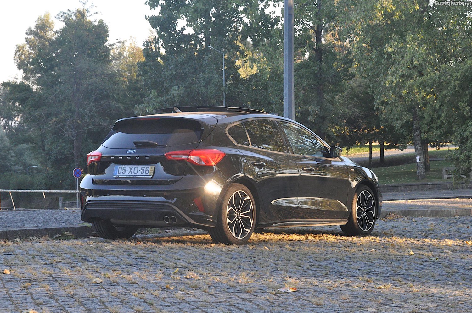 Ford Focus 1.0 EcoBoost  ST-Line - 125cv - 19 foto 5