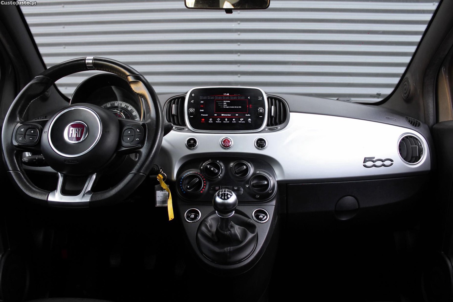 Fiat 500C 1.0 Hybrid Connect — fotografia 4