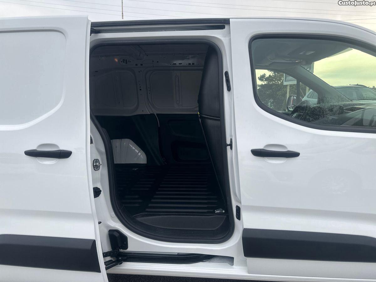 Toyota Proace City 1.5D L1 Comfort — fotografia 8
