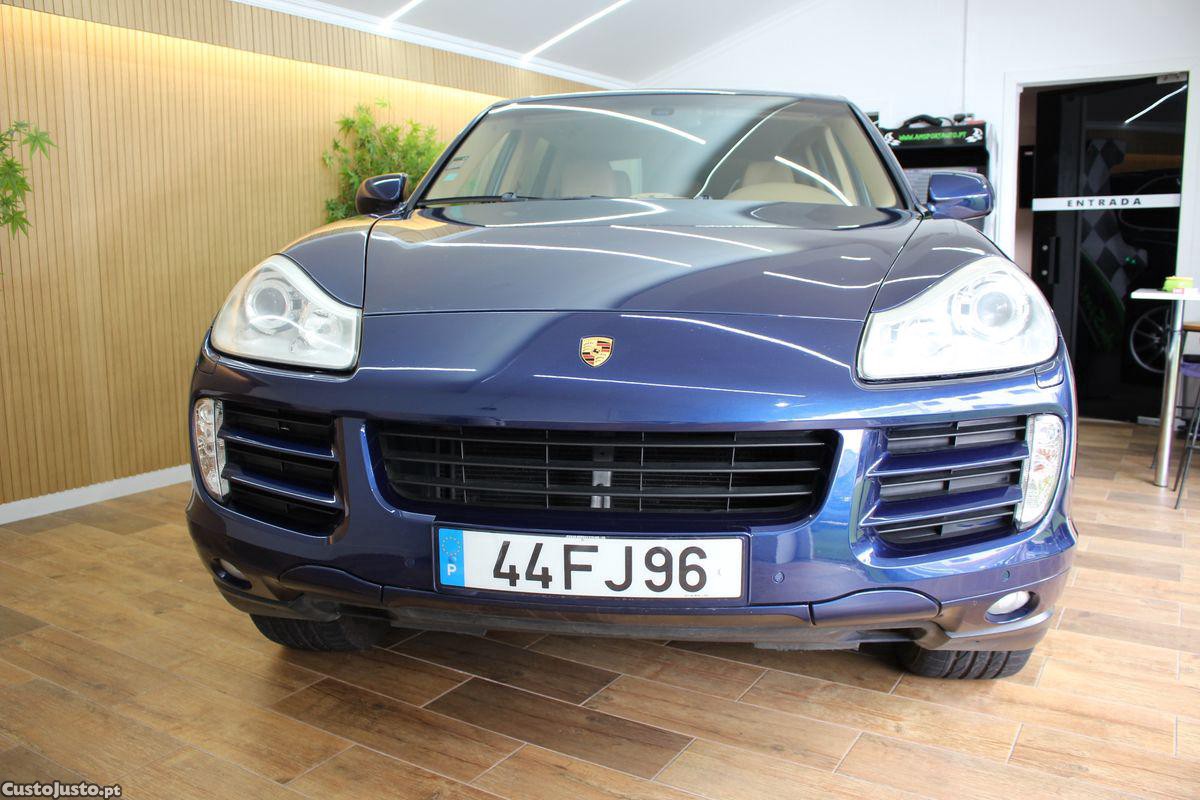 Porsche Cayenne Tiptronic - 08 — photo 4