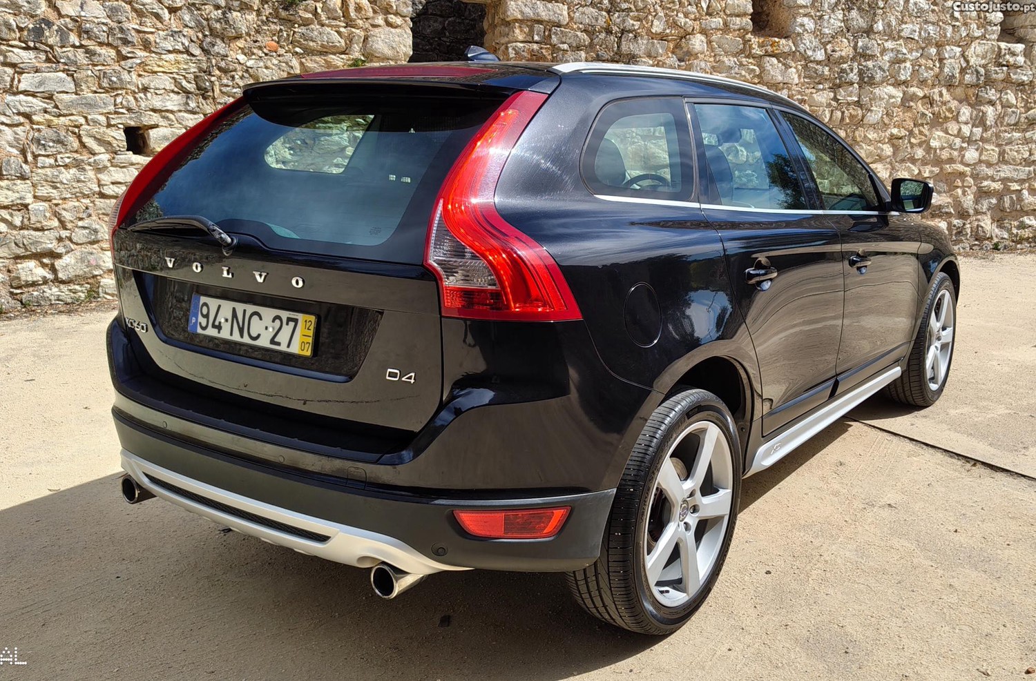 Volvo XC60 2.0 D4 163CV R-Design - 12 — photo 4