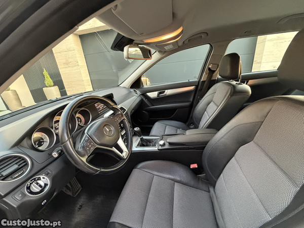 Mercedes-Benz C 220 C-220 BlueTEC Elegance BE — fotografia 4