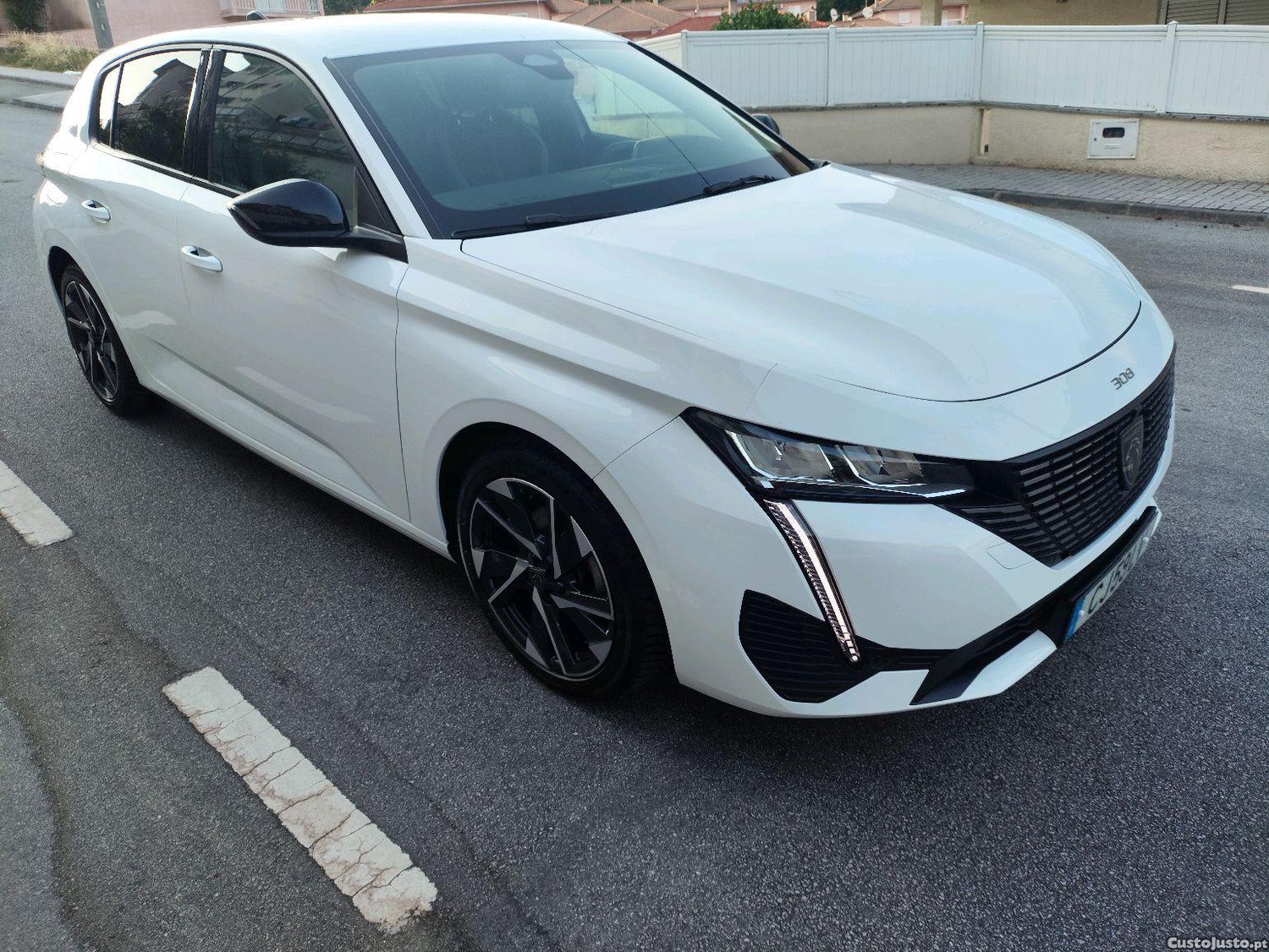 Peugeot 308 1.2 Puretech Allure EAT8 — photo 2