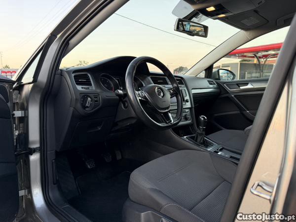 Volkswagen Golf Confortei e — fotografia 9