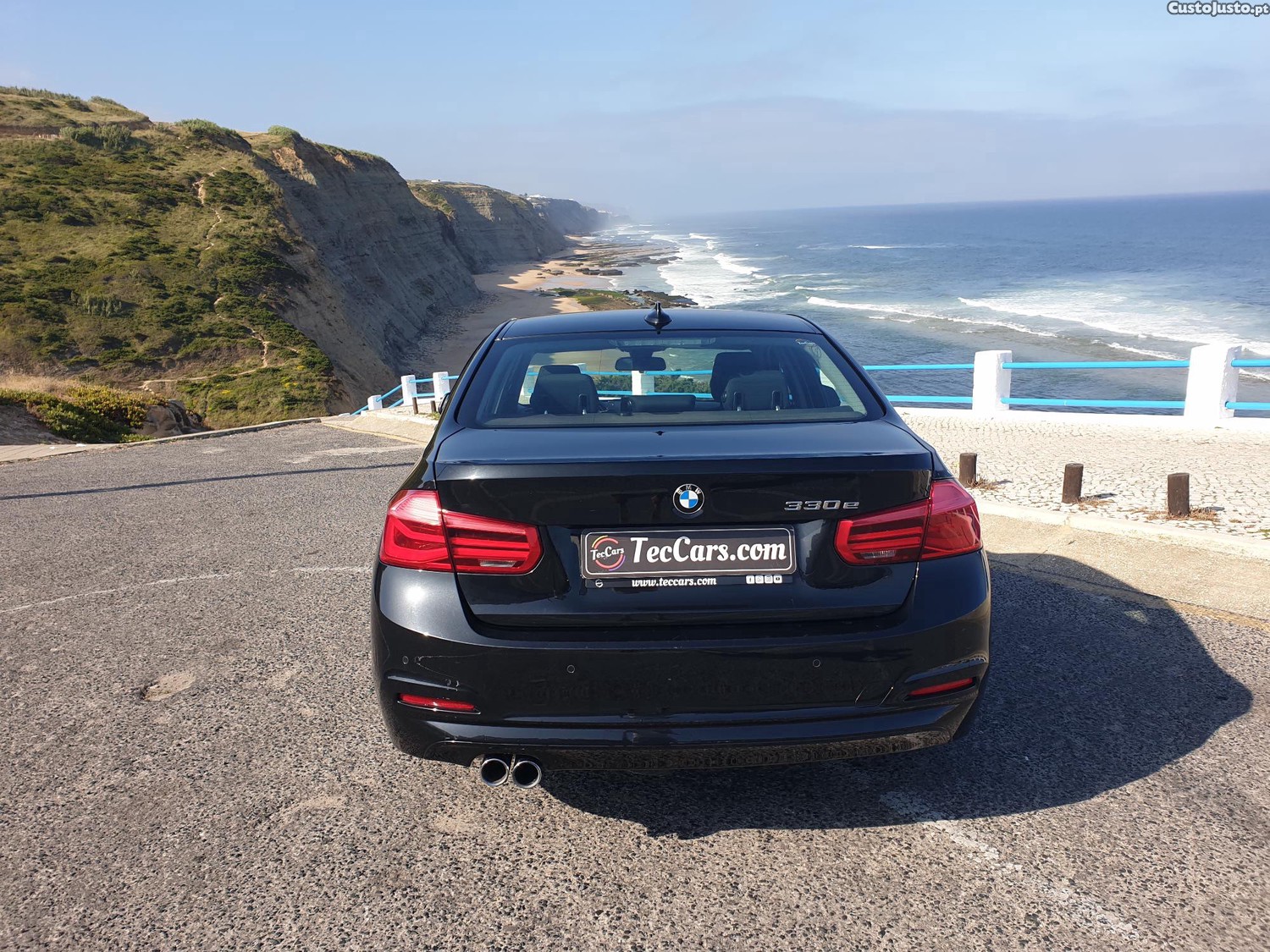 BMW 330 e Iperformance — fotografia 6