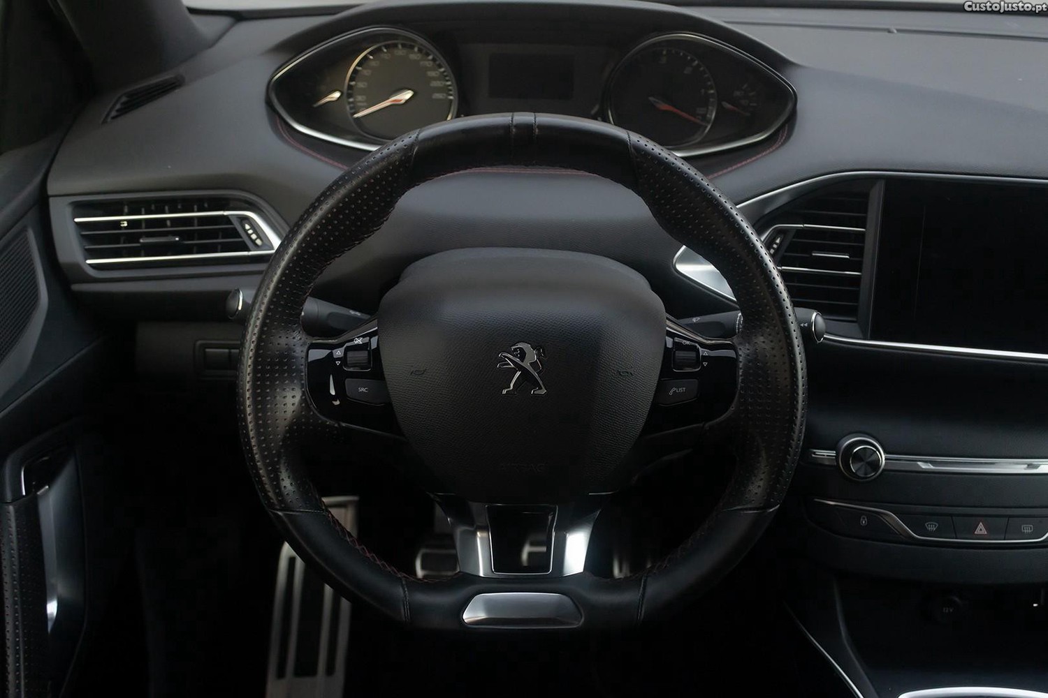 Peugeot 308 1.5 BlueHDi GT Line — fotografia 11