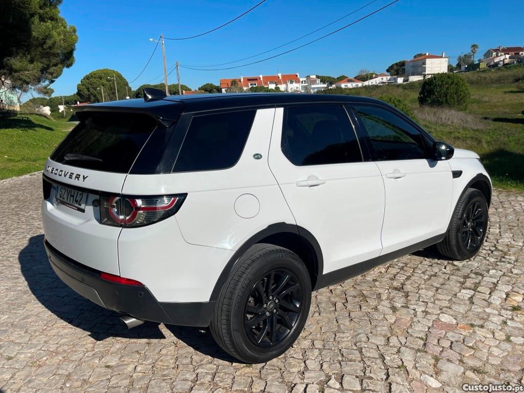 Land Rover Discovery Sport 2.0 TD4 HSE NACIONAL - 18 — photo 3