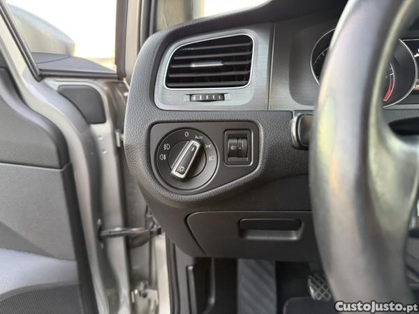 Volkswagen Golf Confortei e — fotografia 7