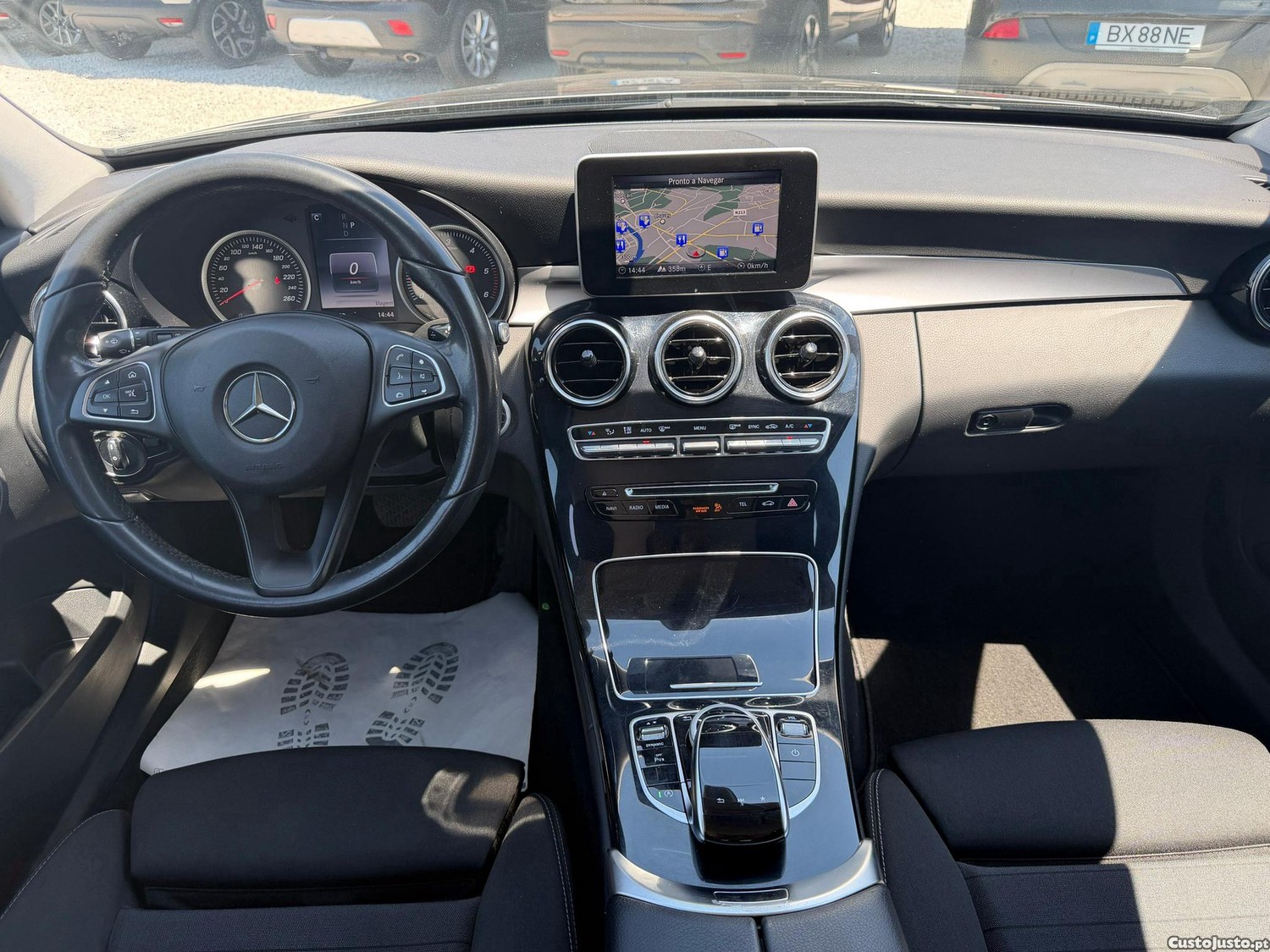 Mercedes-Benz C 220 d Avantgarde Aut. — fotografia 9