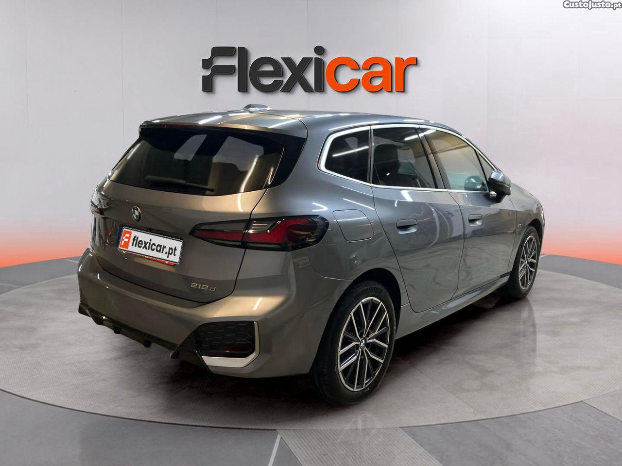 BMW 218 Active Tourer d Pack M Auto — fotografia 19