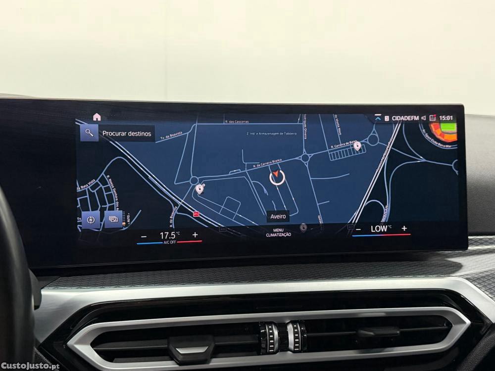 BMW 330 e Touring Pack M Aut — fotografia 7