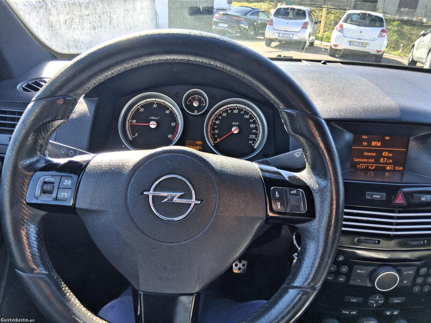Opel Astra ( Gtc) — fotografia 2