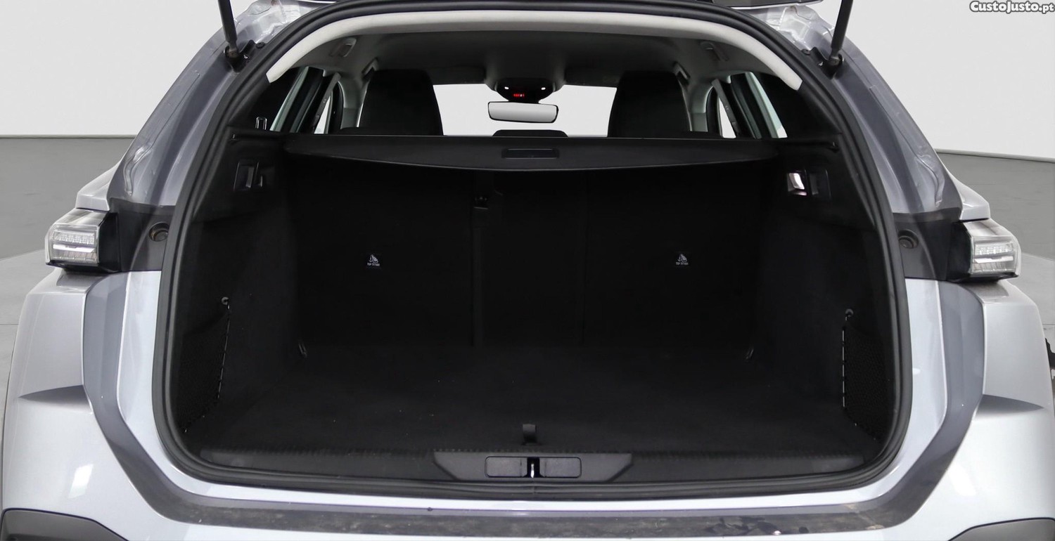 Peugeot 308 SW - 1.2 PureTech S&S EAT8 Active Pack — fotografia 2