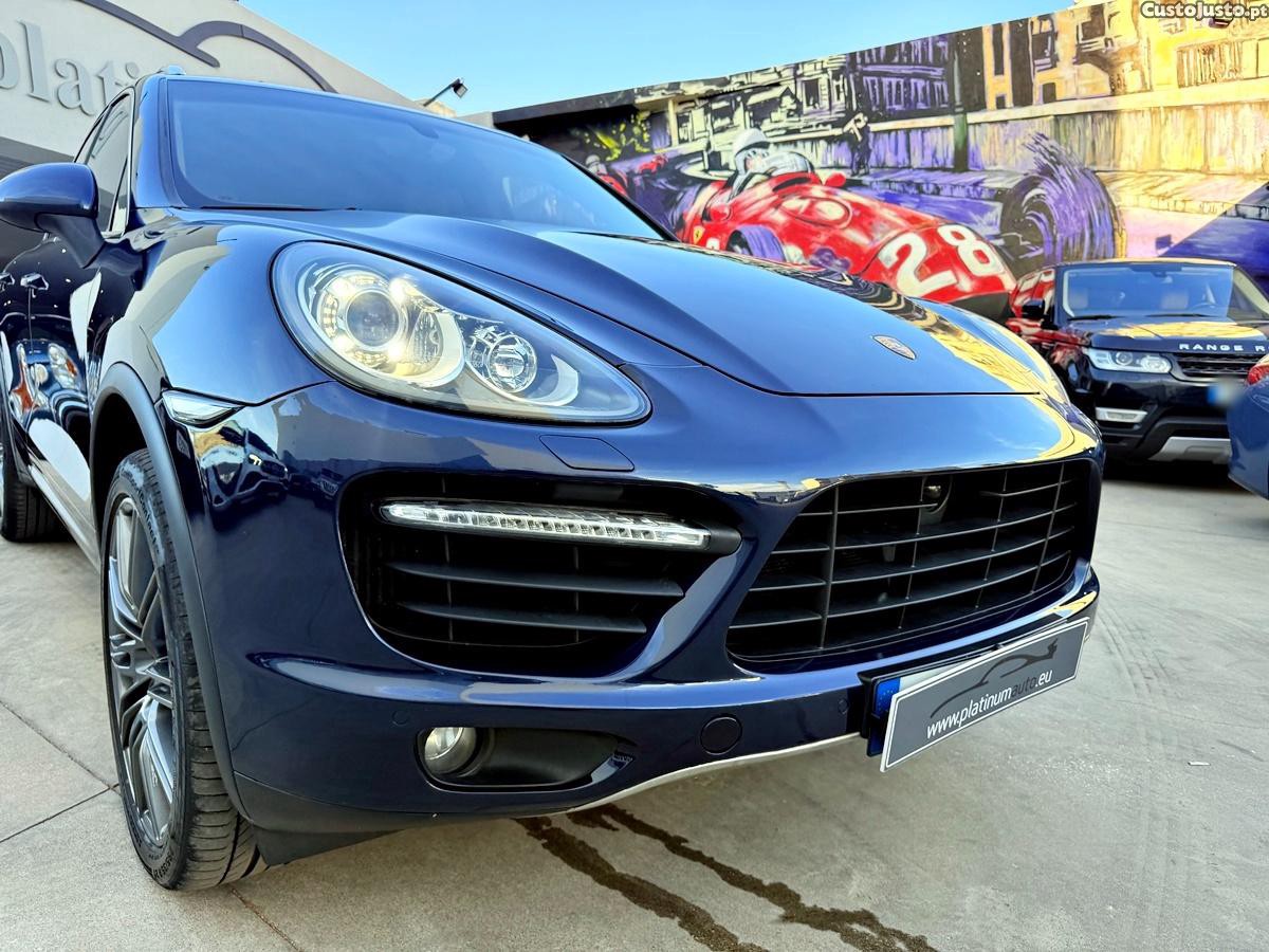 Porsche Cayenne Turbo — fotografia 14