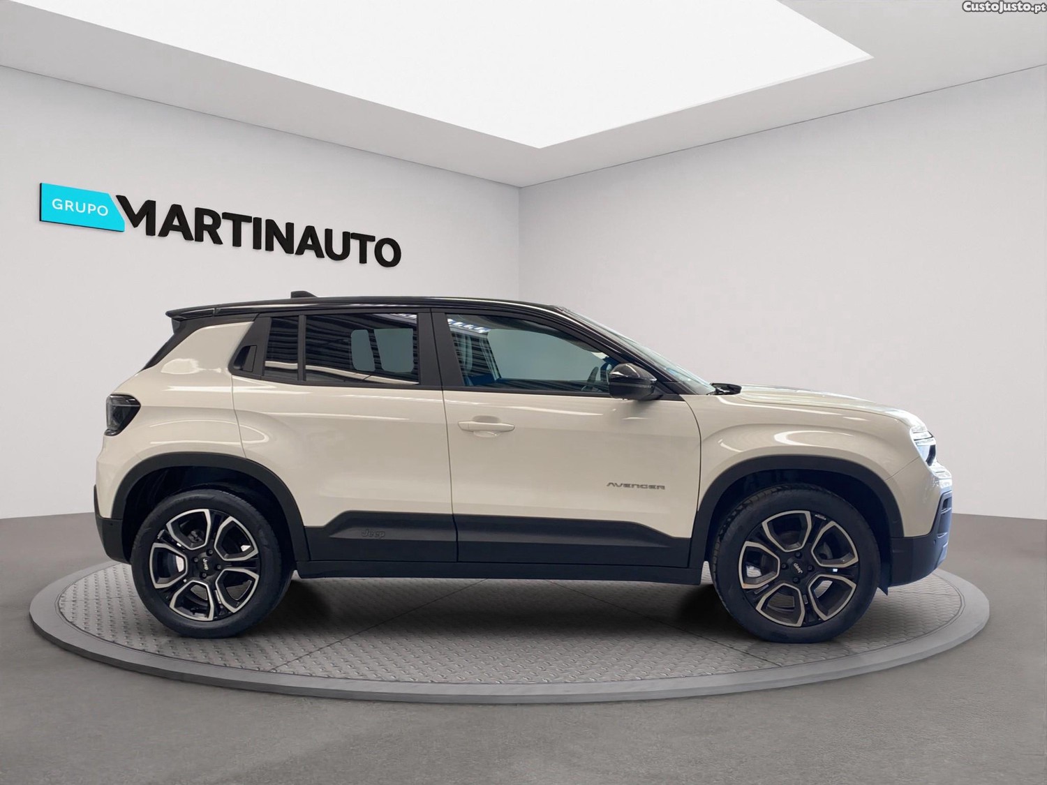 Jeep Avenger 1.2 TG Altitude - 25 — photo 4