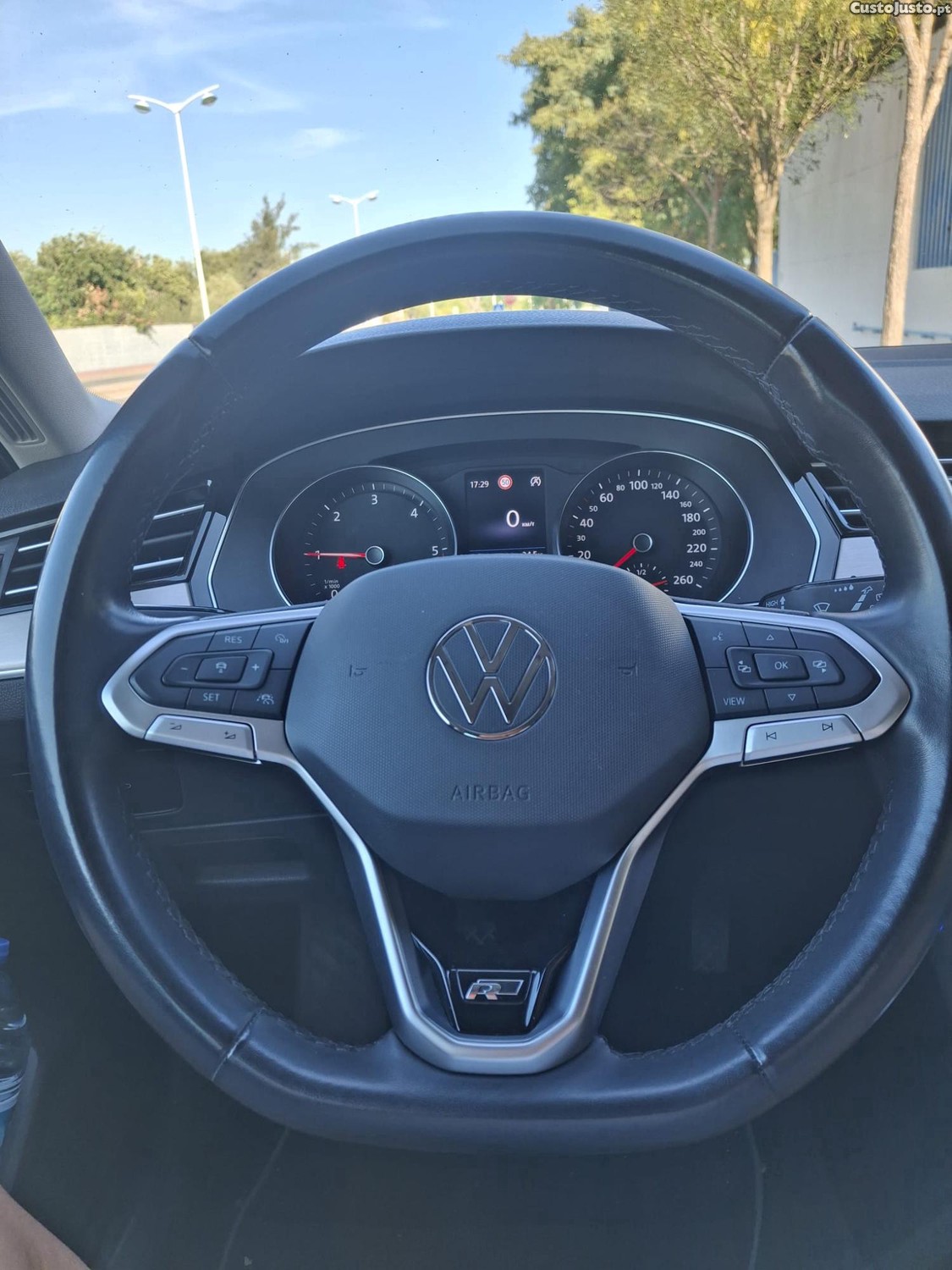 VW Passat Variant 2.0 TDi  R LINE - 22 — photo 2