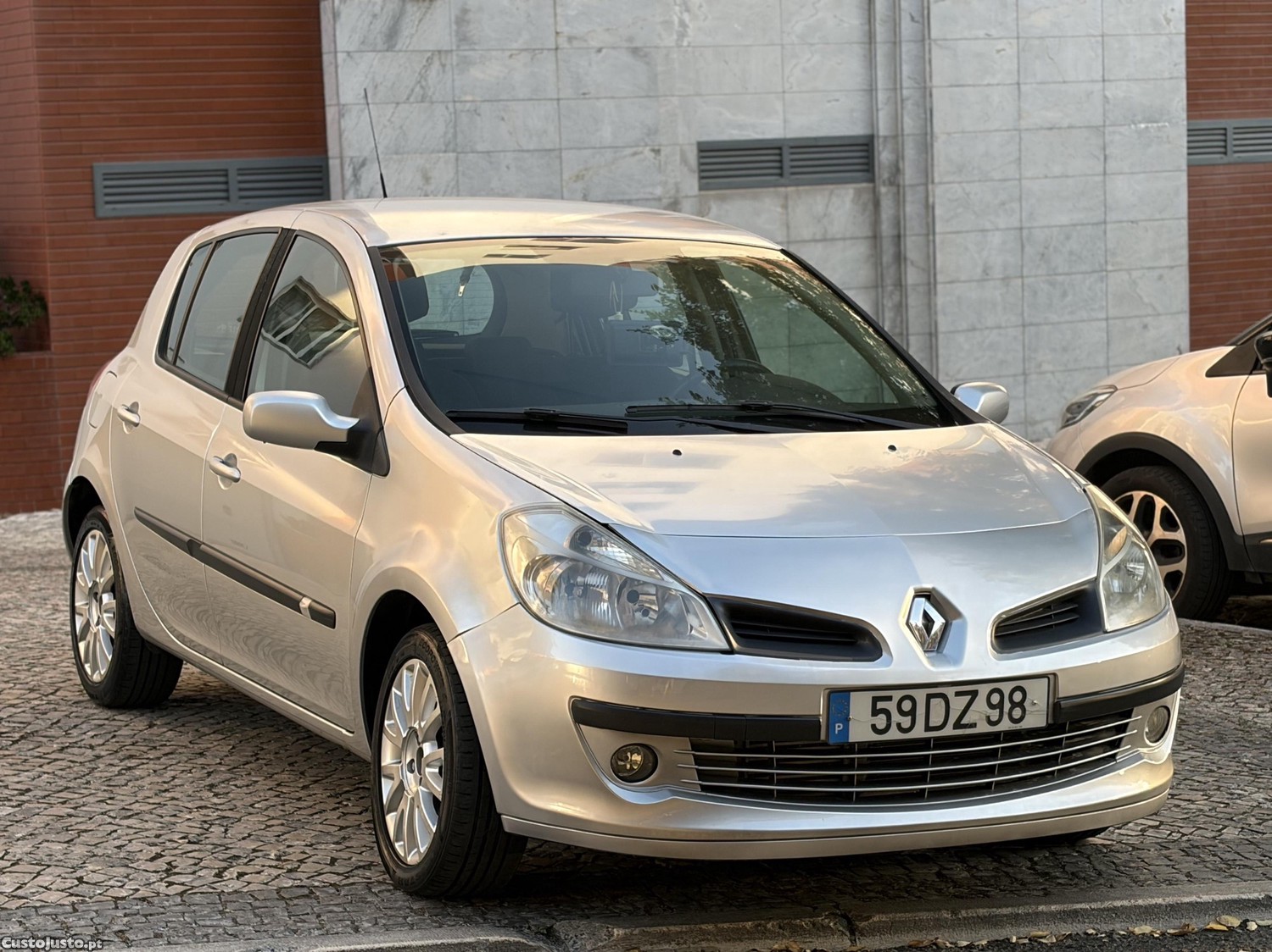 Renault Clio Clio 3 1.5dci — photo 2