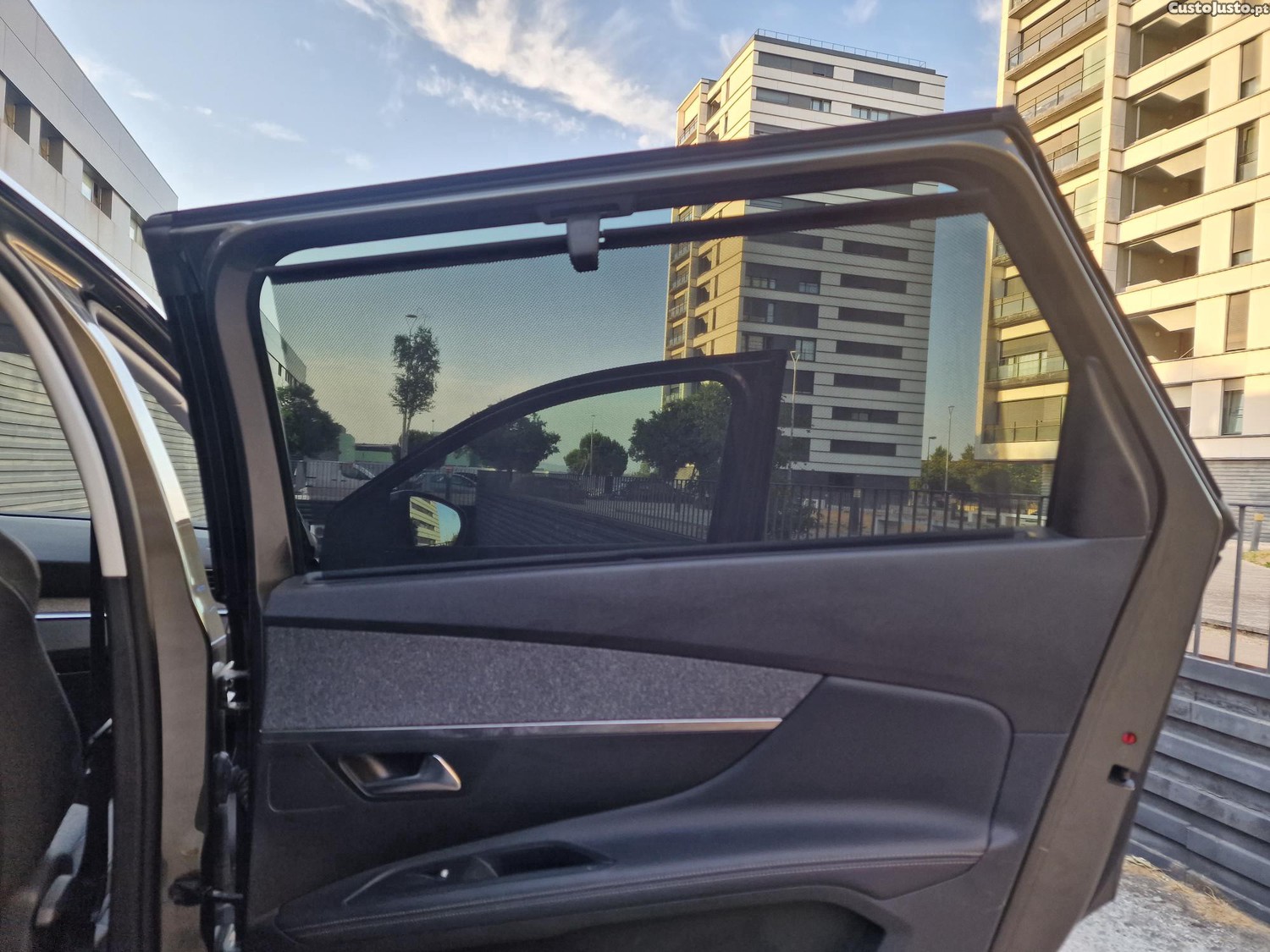 Peugeot 5008 1.2 Puretech Allure teto panoramico — fotografia 12