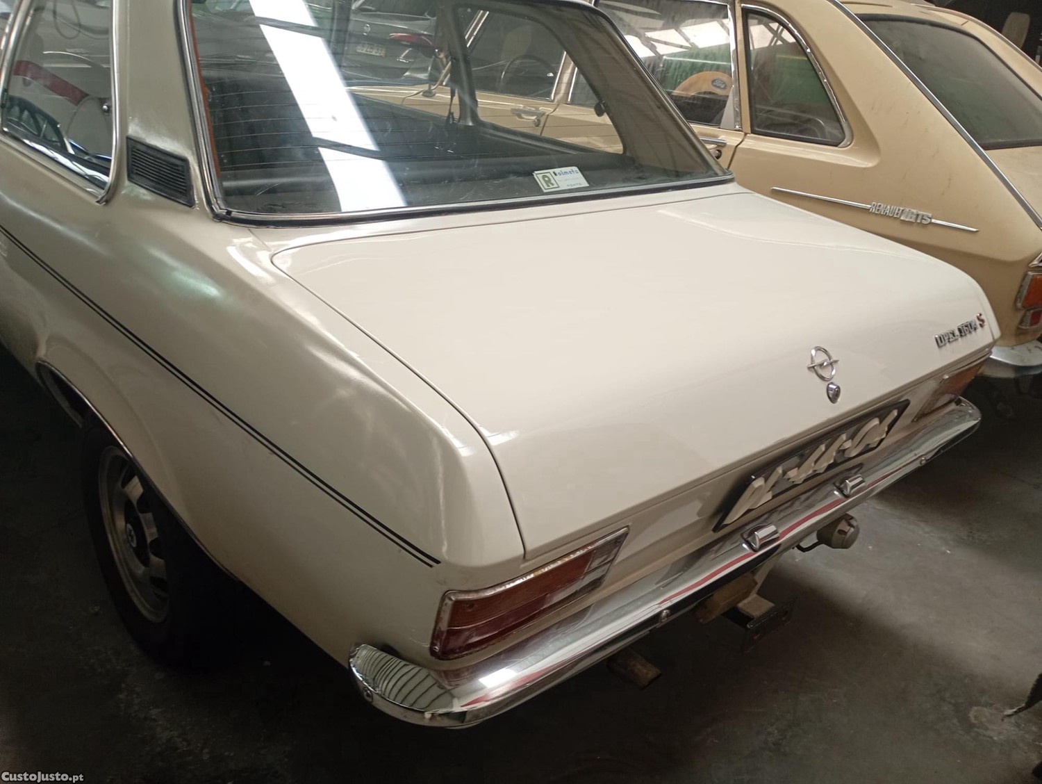 Opel 1604 2 PORTAS foto 3
