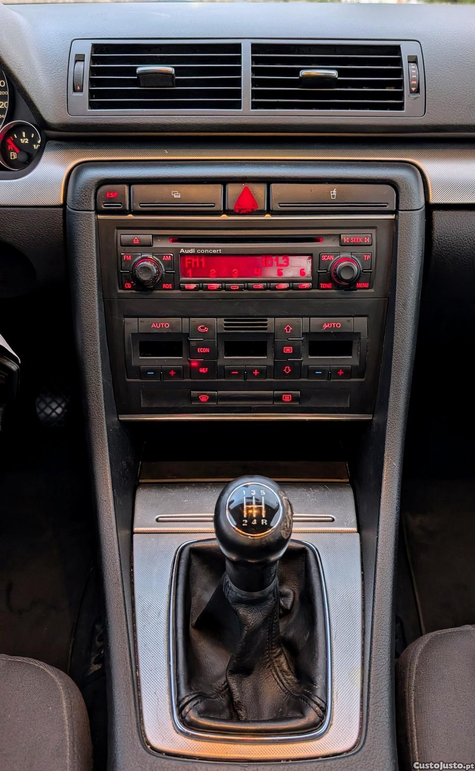 Audi A4 1.9 TDI Ambiente - Muito Bom - Oportunidade! — fotografia 8