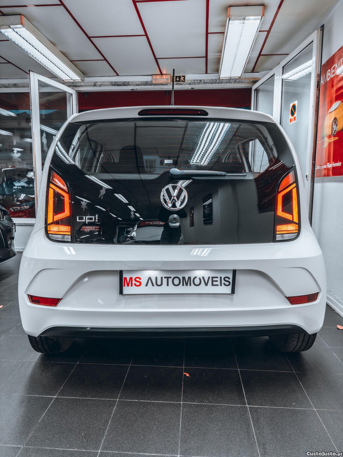 Volkswagen Up! 1.0 MOVE UP — fotografia 10