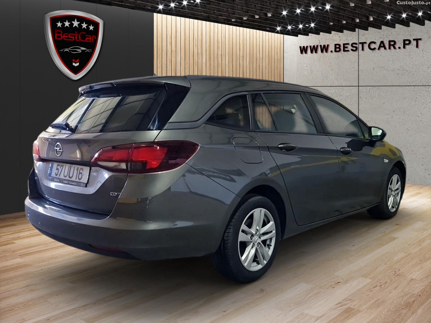 Opel Astra ST 1.6 CDTI — fotografia 11