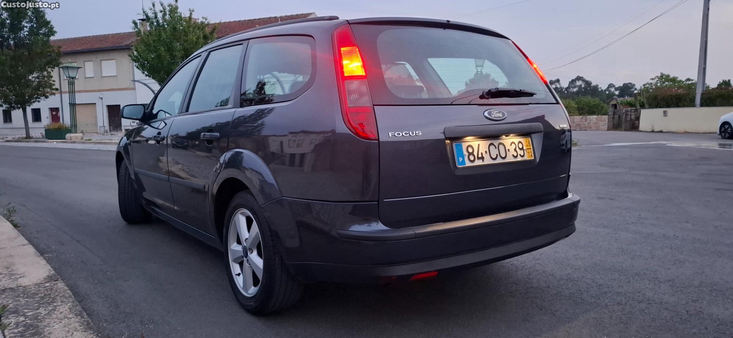 Ford Focus 1.6 tdci — photo 5