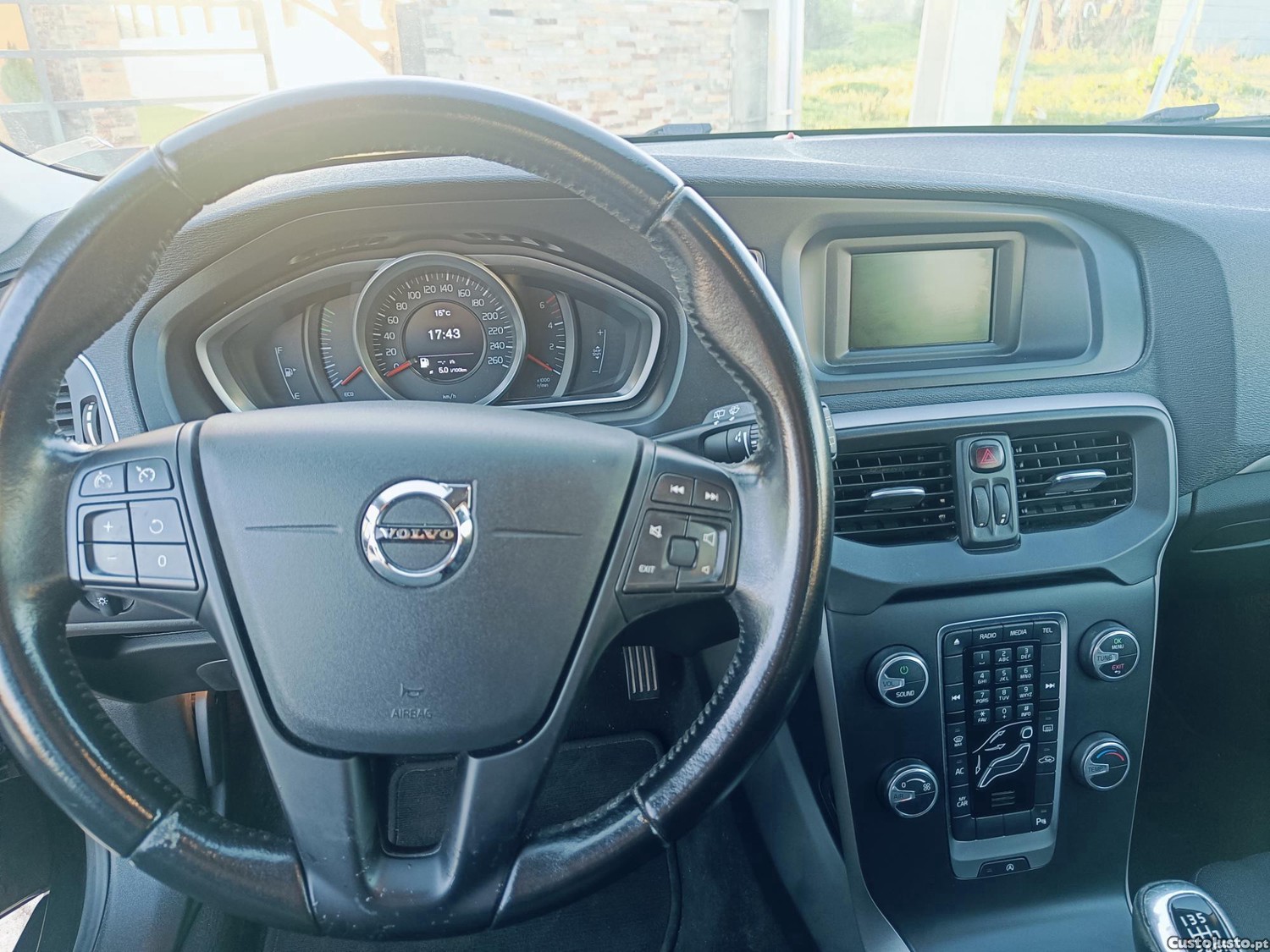Volvo V40 D2 Kinetic - 16 — photo 5