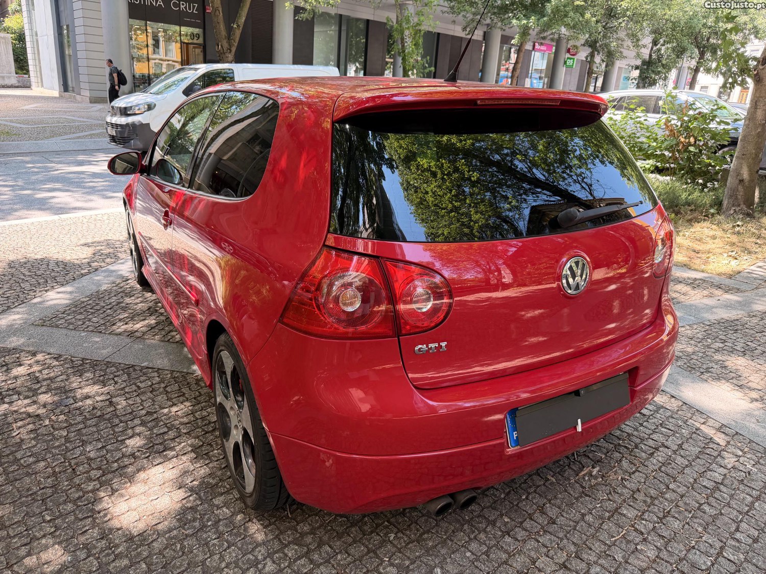 Volkswagen Golf 2.0 GTi — fotografia 21