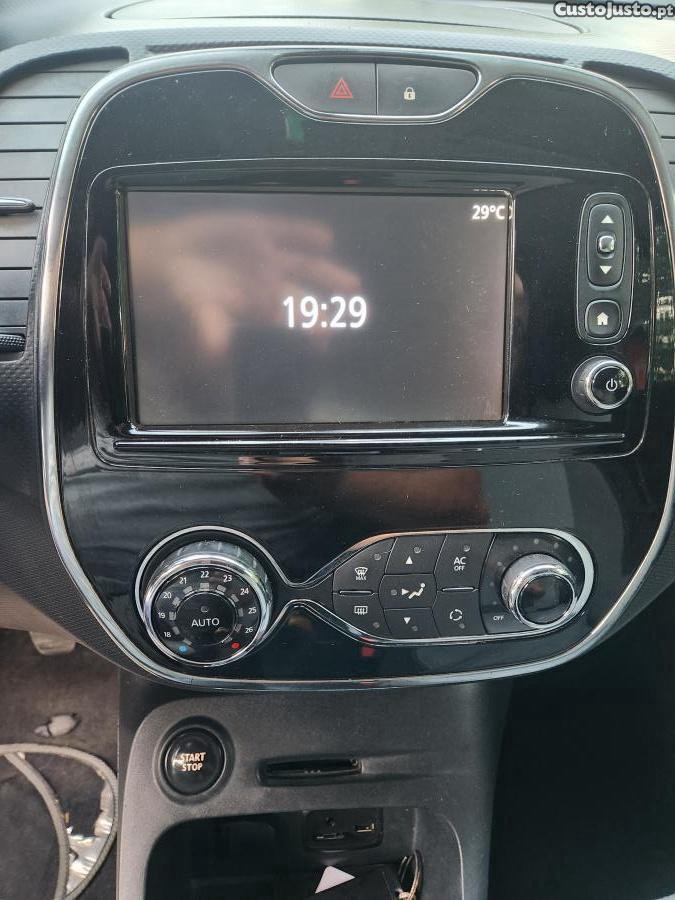 Renault Captur 1.5 dCi Expression — fotografia 7