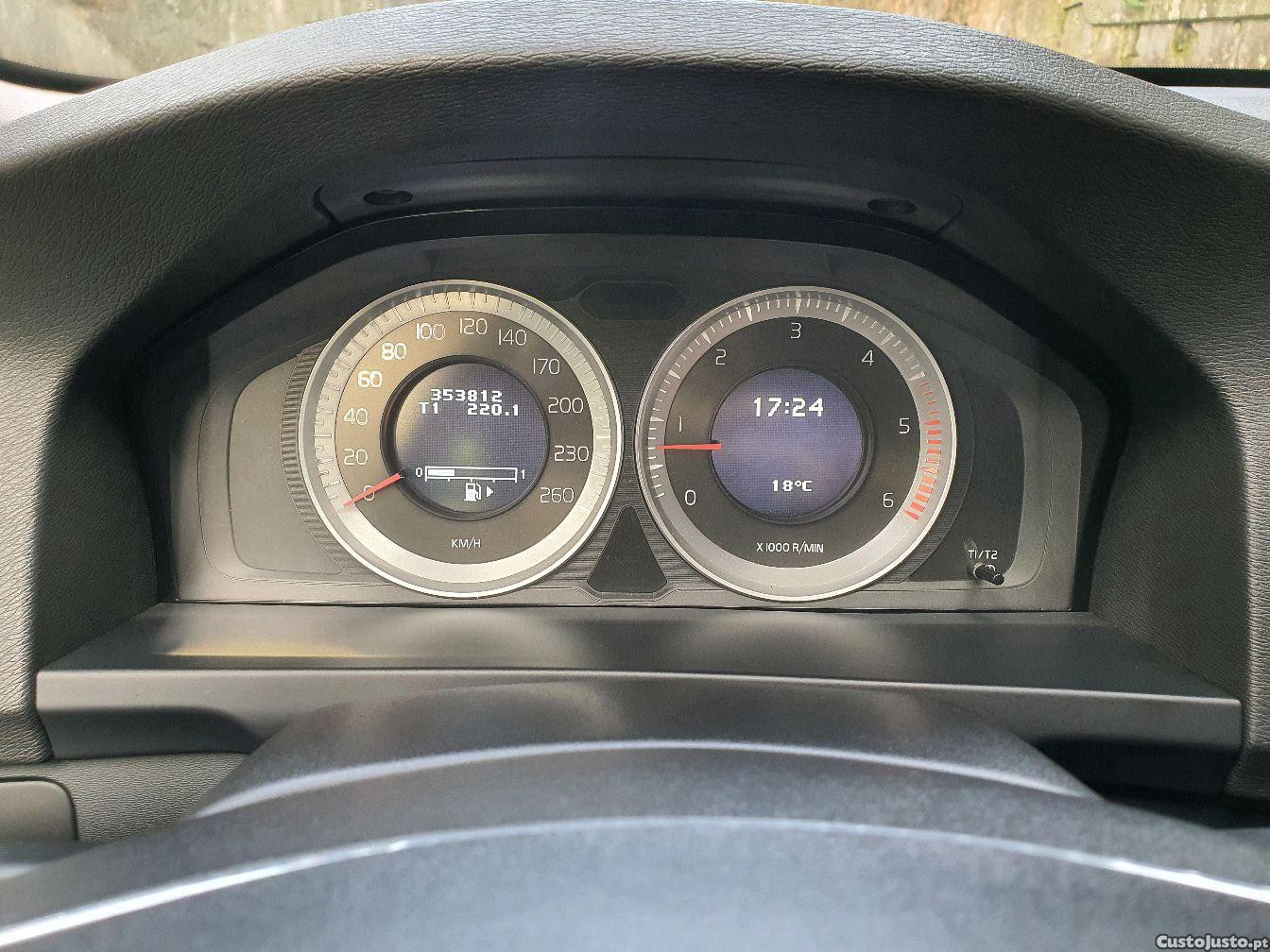 Volvo V60 D3 2.0 5 Cilindros — fotografia 6