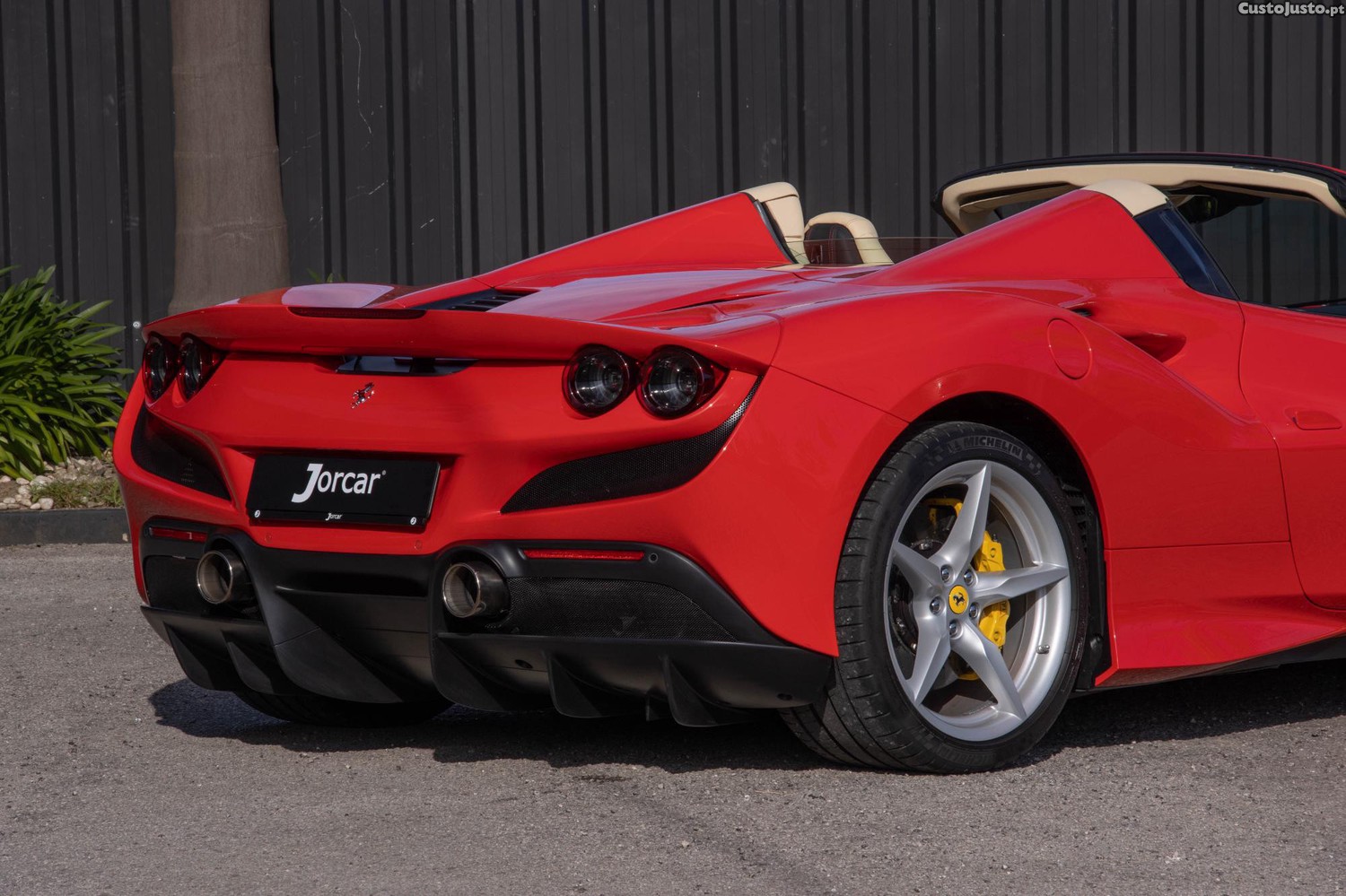 Ferrari F8 Spider V8 — fotografia 21