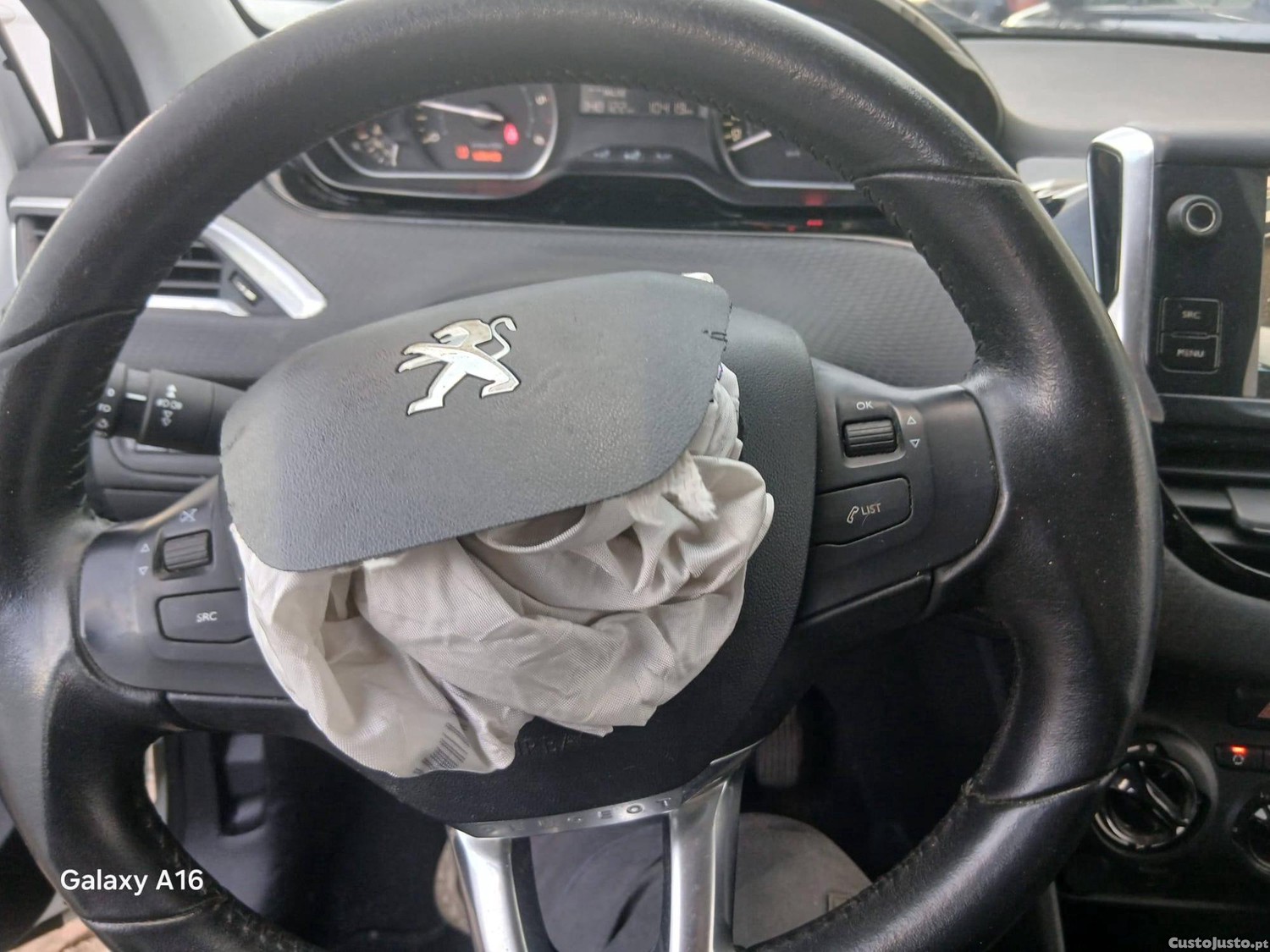Peugeot 208 1.6 BlueHDi Diesel Nacional - 17 foto 3