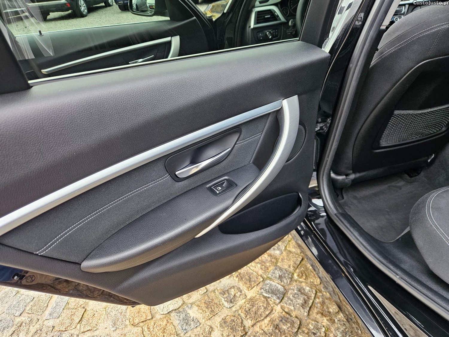 BMW 318 D TOURING SPORT LINE — fotografia 9