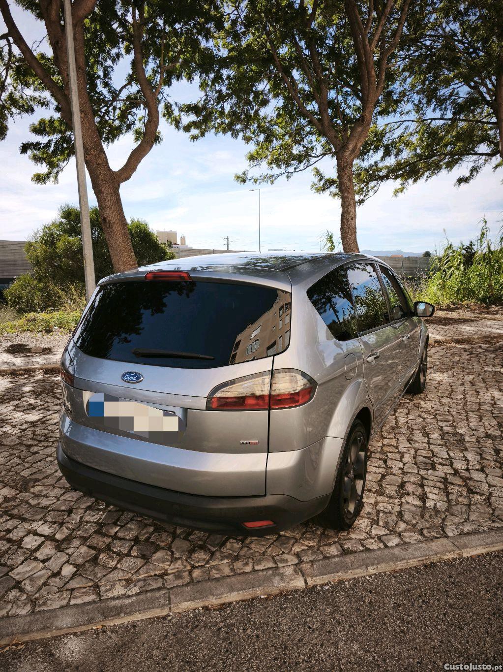 Ford S-Max 2.0 TDCI 140cv — photo 2