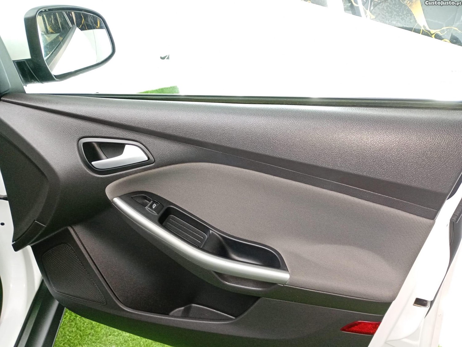 Ford Focus SW 1.6 TDCi Trend Easy — fotografia 4