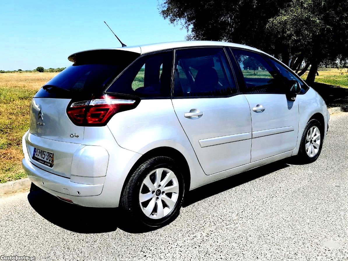 Citroën C4 Picasso — fotografia 11