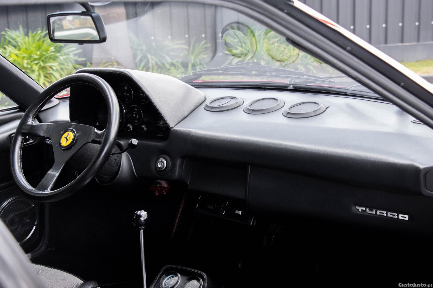 Ferrari 208 GTB Turbo — fotografia 11