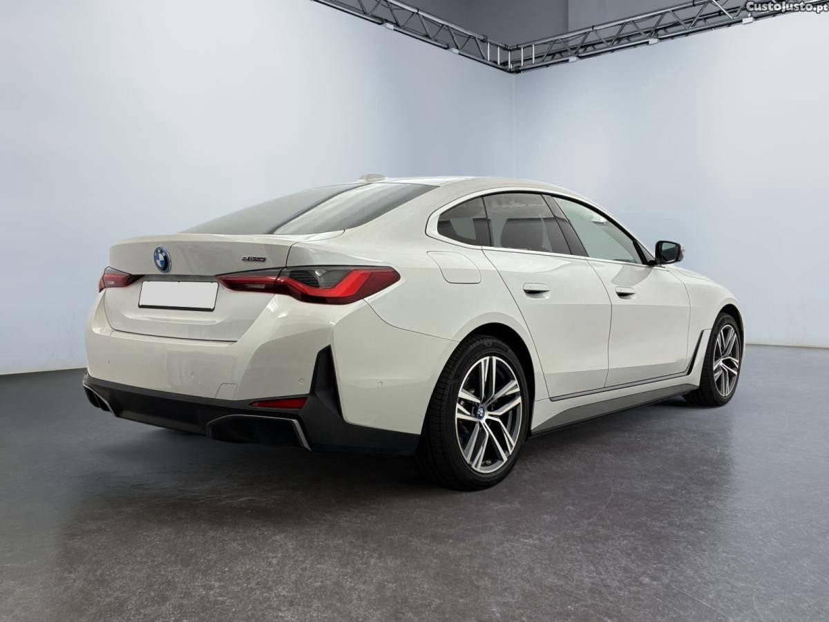 BMW i4 eDrive40 - 23 foto 2