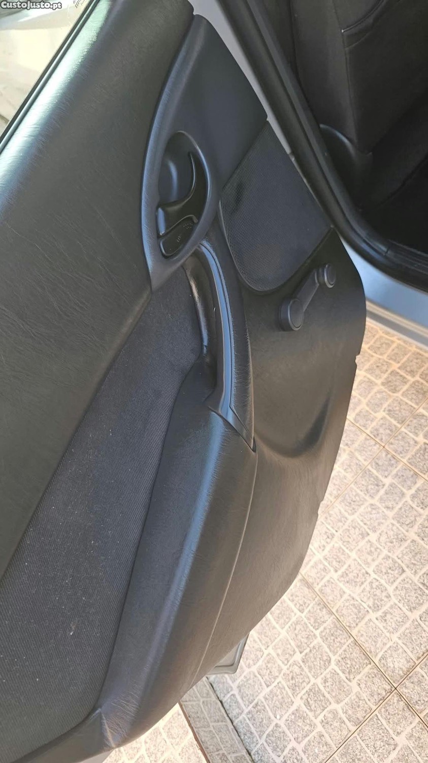Ford Focus 1.4 — fotografia 3