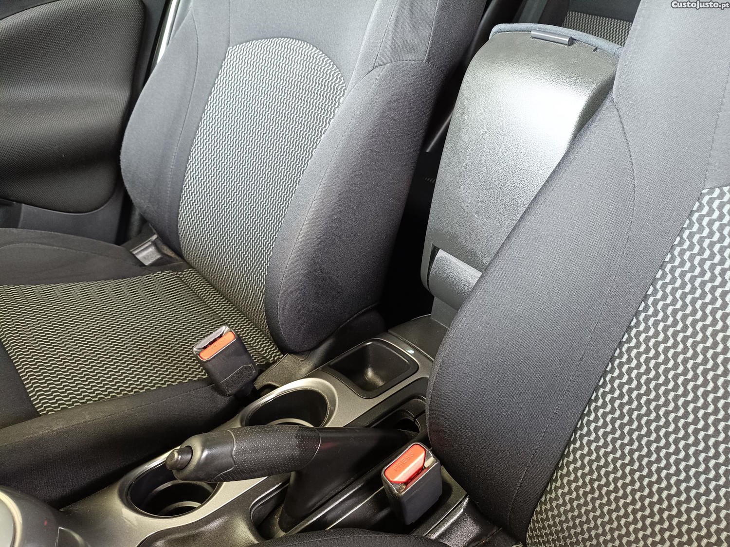 Nissan Juke 1.5 dCi 110cv Acenta — fotografia 3