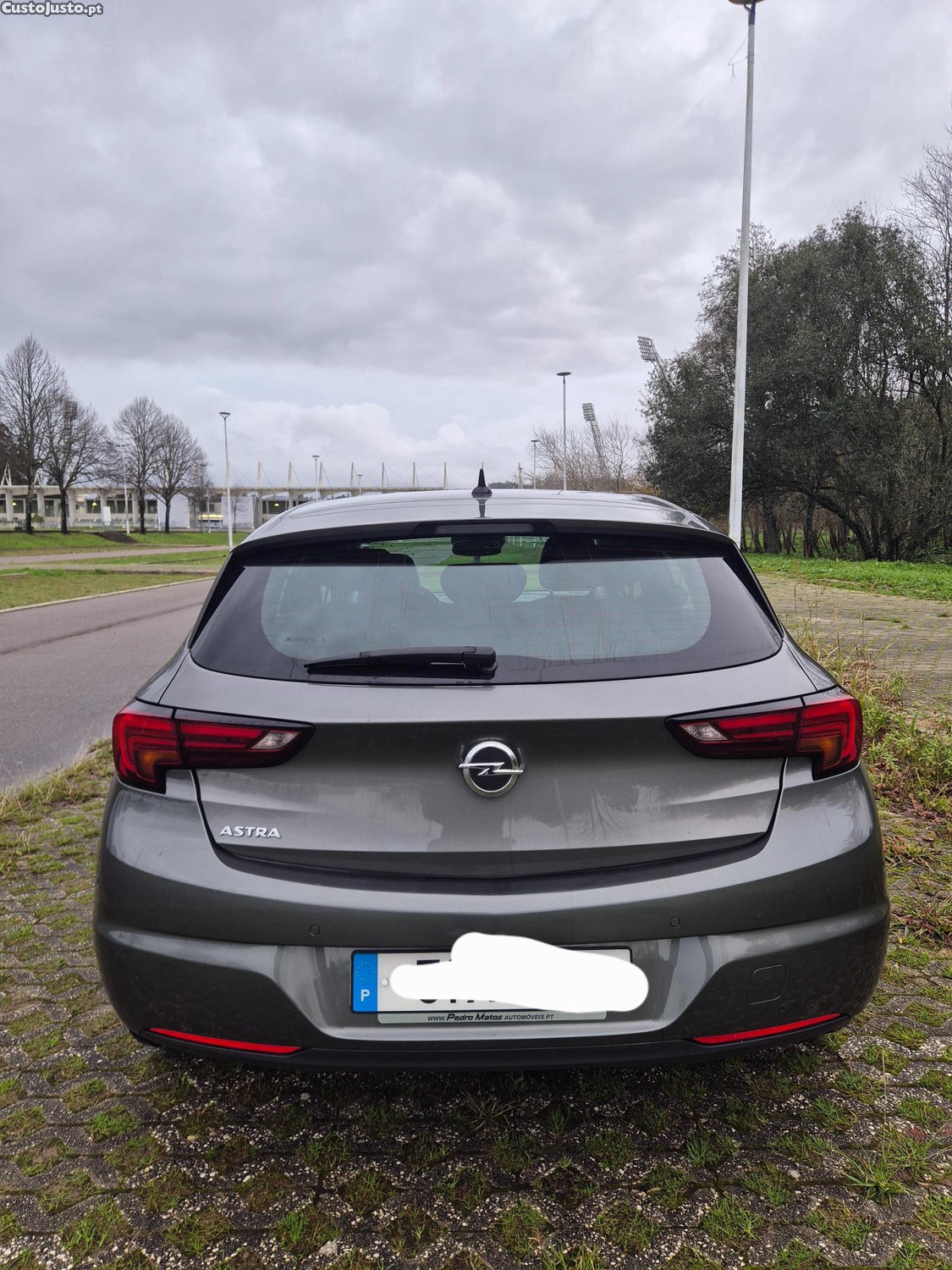 Opel Astra Dynamic - 19 foto 2