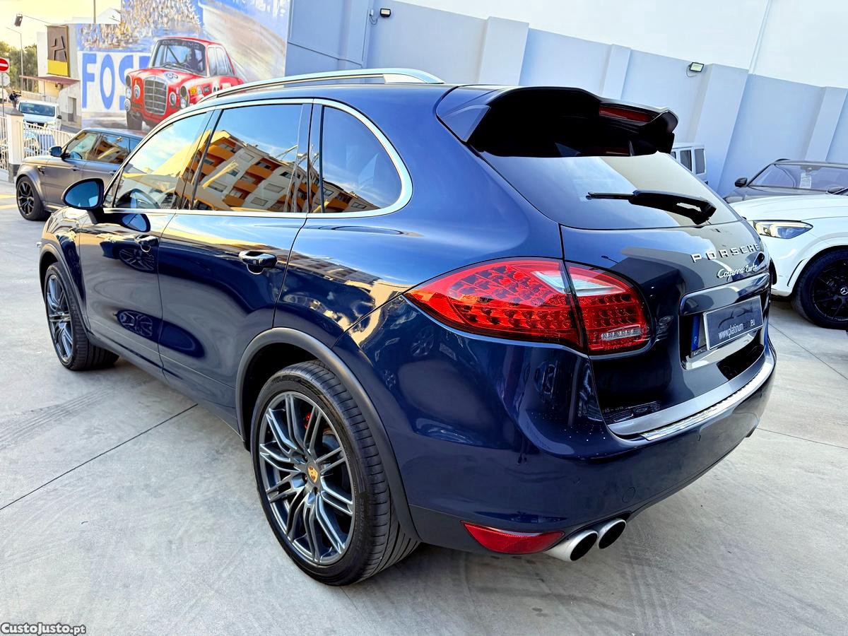 Porsche Cayenne Turbo — fotografia 56