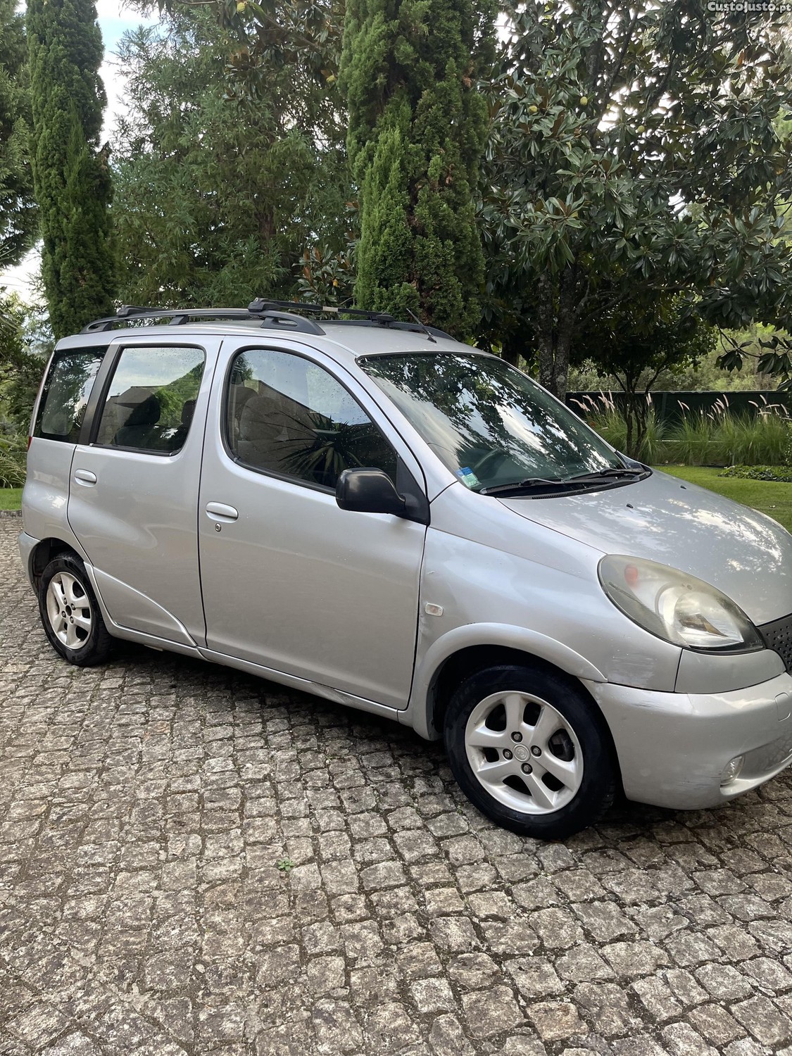 Toyota Yaris Verso — photo 2