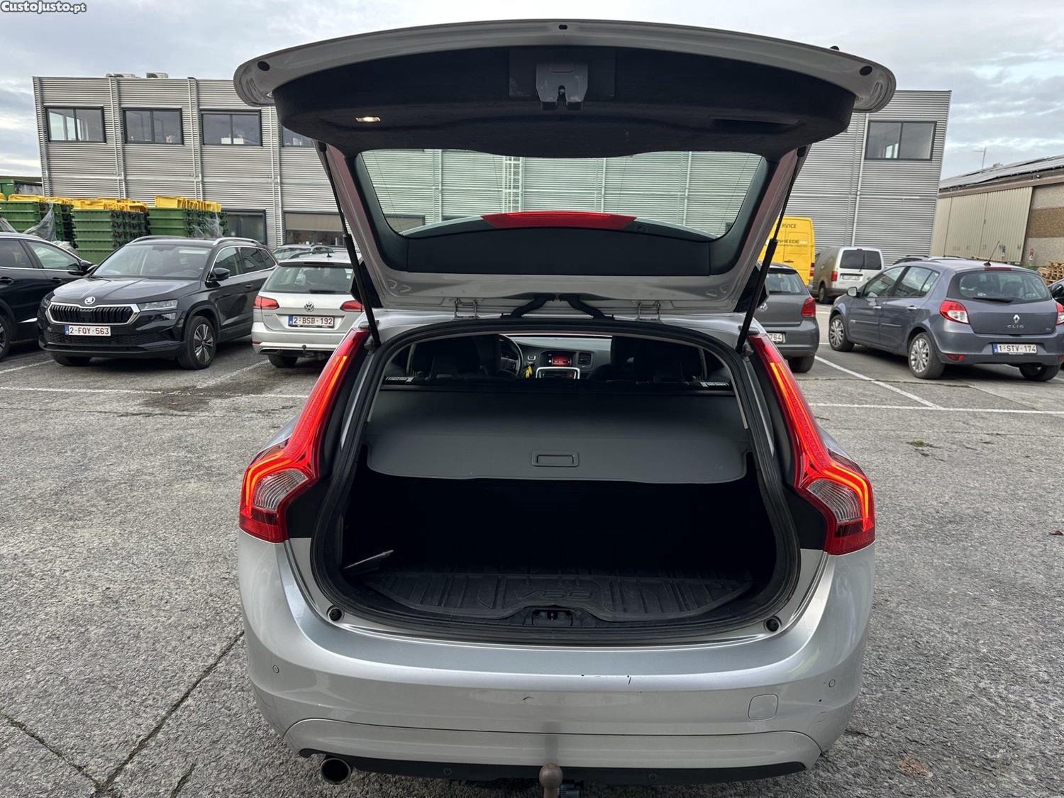 Volvo V60 D2 Kinetic — fotografia 7