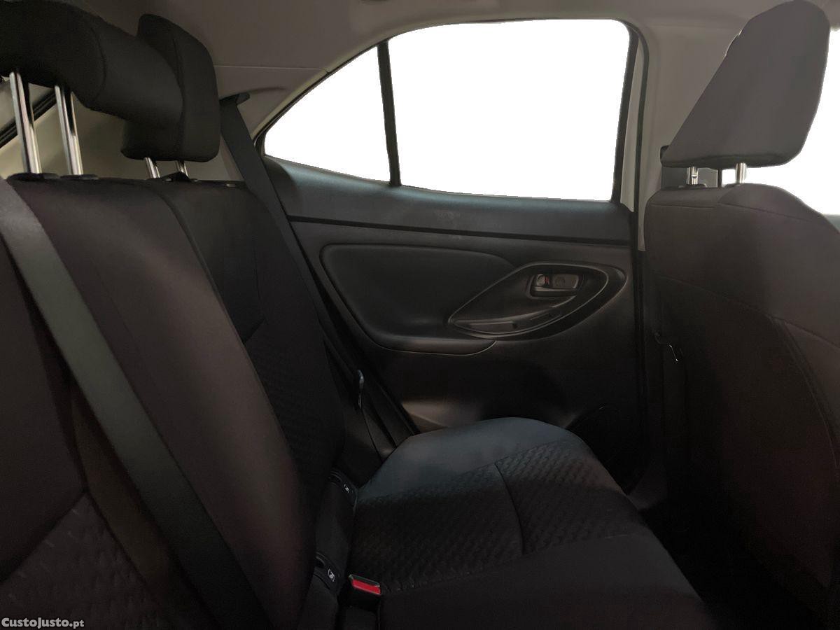 Toyota Yaris Cross 1.5 HDF Comfort Plus — fotografia 12