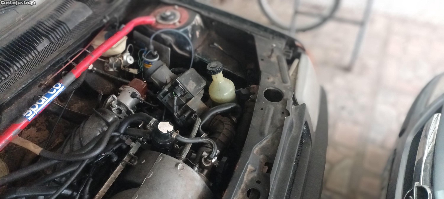 Peugeot 205 gti — fotografia 2