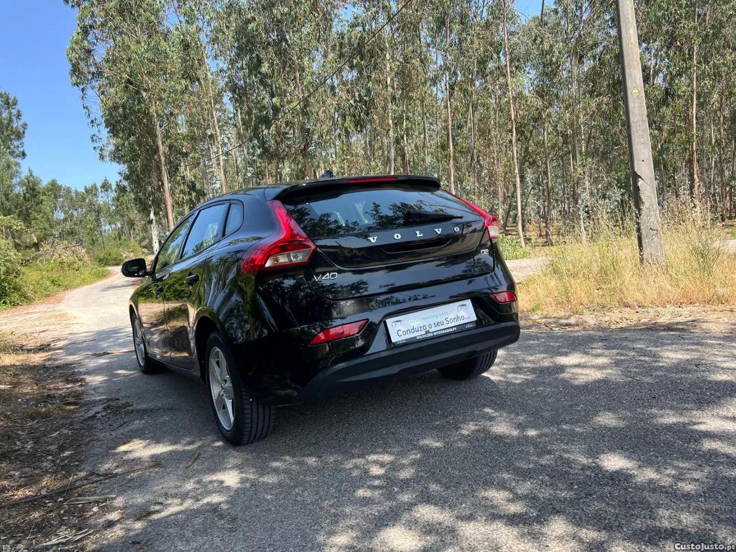 Volvo V40 2.0 d2 momentum — fotografia 12