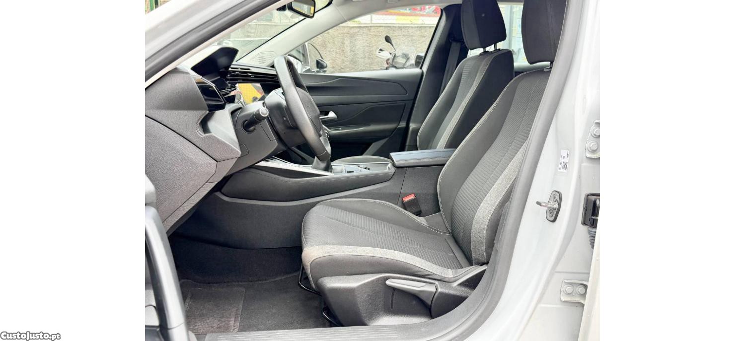 Peugeot 308 PureTech Active 1.2 130cv - 24 foto 5