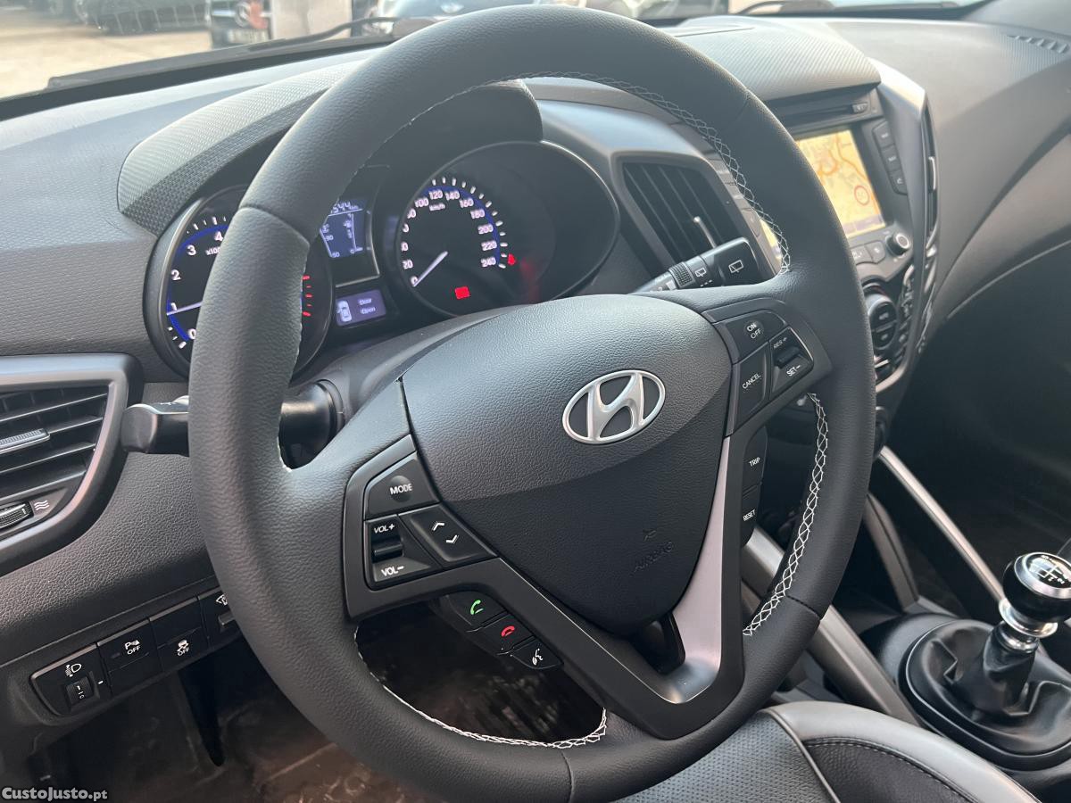 Hyundai Veloster 1.6 GDI Turbo 186 CV — fotografia 5
